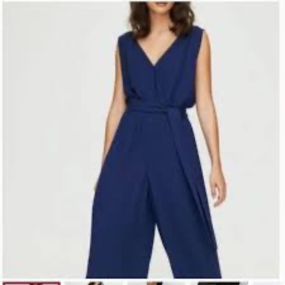 Babaton Maximillian jumpsuit in beautiful light blue - Picture 2 of 5